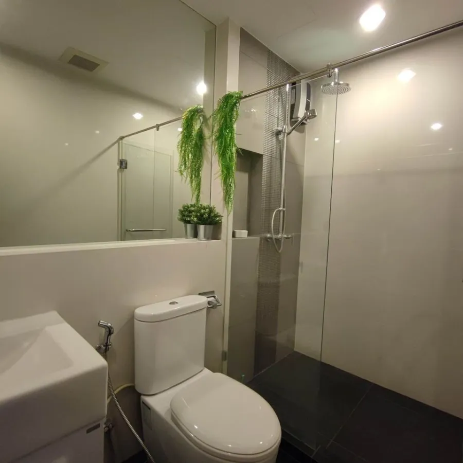 ให้เช่า คอนโด ริทึ่ม สาทร – นราธิวาส 2 ห้องนอน 2 ห้องน้ำ วิวสูง ราคาดี ลากกระเป๋ามาได้เลย