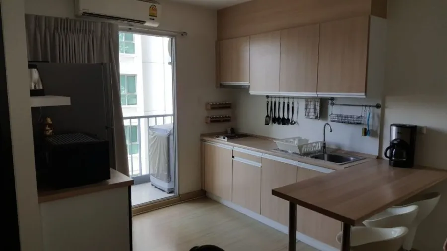 Condo for rent, THE PARKLAND Srinakarin, big screen TV. Super wide room You can't miss it. Hurry up to reserve.