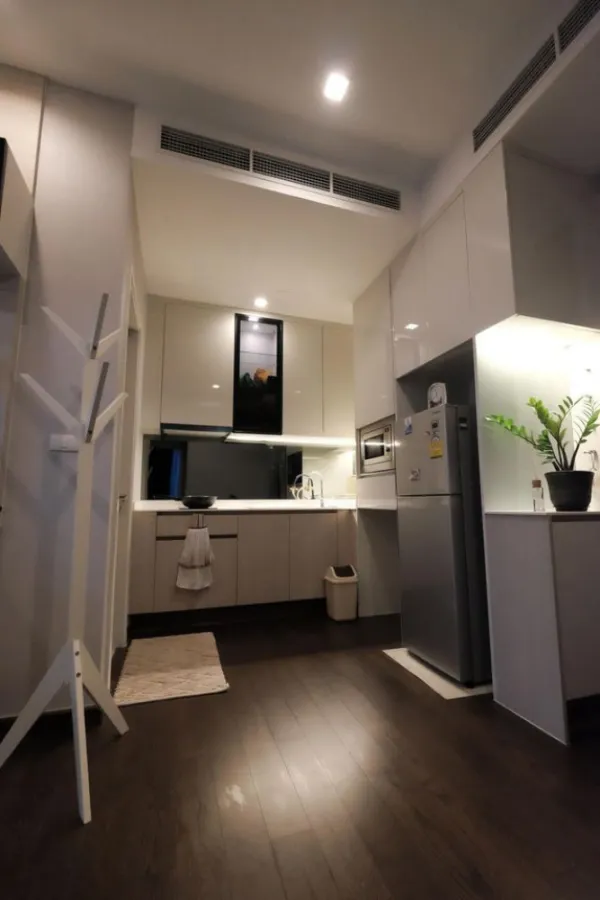 Sell / rent Condo Q Asoke, 2 bedrooms, 1 bathroom, 16th floor, has great city views. Fully furnished, don't miss it