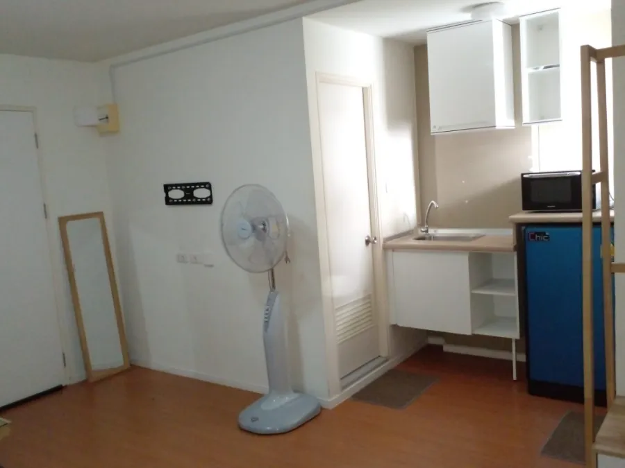 Condo for rent, Lumpini Township, Rangsit, Khlong 1, decorated in white tones, 6th floor, very good price, ready, must hurry.