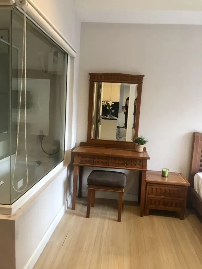 Rent The Seed Mingle Sathorn-Suanplu, spacious room There is a usable area, good price, if interested, hurry up to move and book now.
