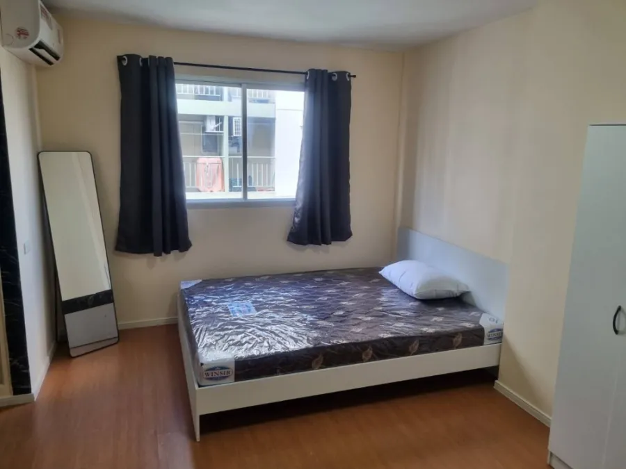 For rent, Lumpini Township Rangsit Klong 1, 5th floor, fully furnished room, ready to move in. Hurry up and book now. Don't miss it.