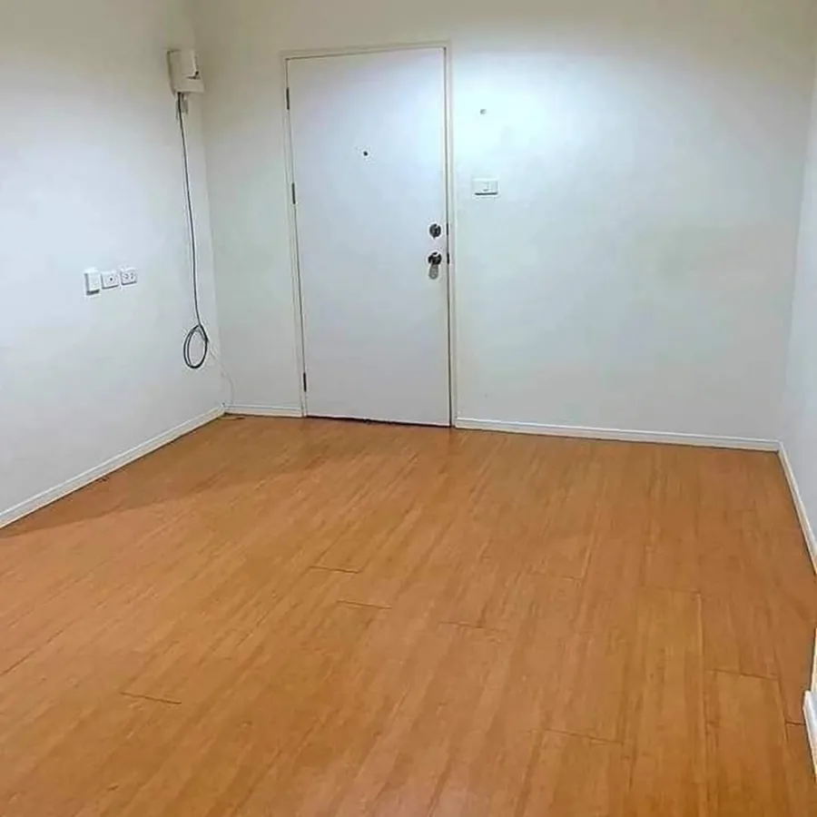 For rent, Lumpini Township, Rangsit, Khlong 1, empty room, airy, open, comes at a great price. Rent now, don't miss it.