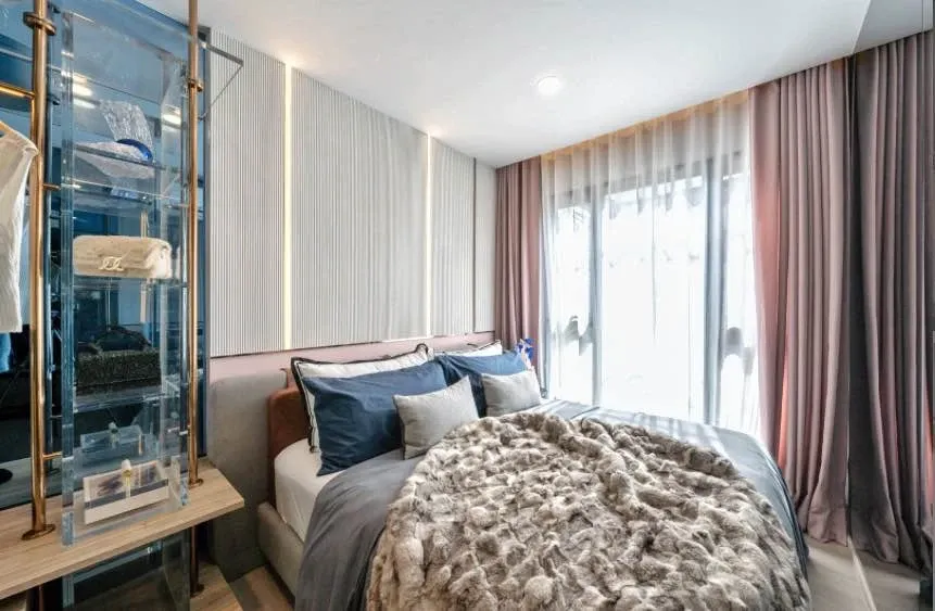 Selling down payment, Aspire On Nut Station, high floor, spacious room, very good location, hurry and book before you miss out.