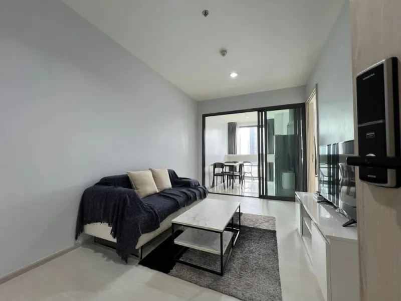 ขาย ให้เช่า Rhythm Sukhumvit 42 ชั้น 8 ห้องแต่งครบครัน พร้อมเข้าอยู่ สนใจรีบจองเลย ด่วนๆ