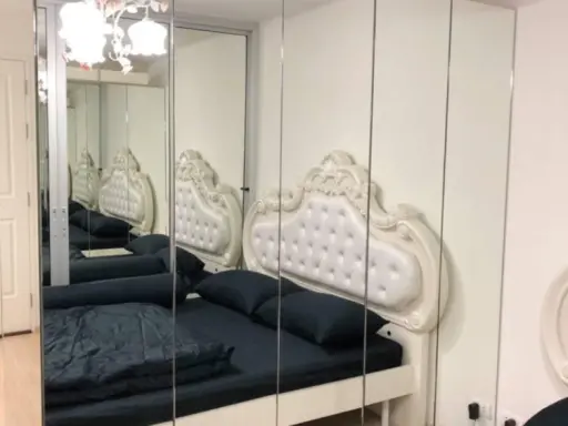 Urgent sale, U Delight 2, Bang Sue Station, very nice decorated studio room. Premium grade built-in furniture Hurry up to reserve before you miss it.