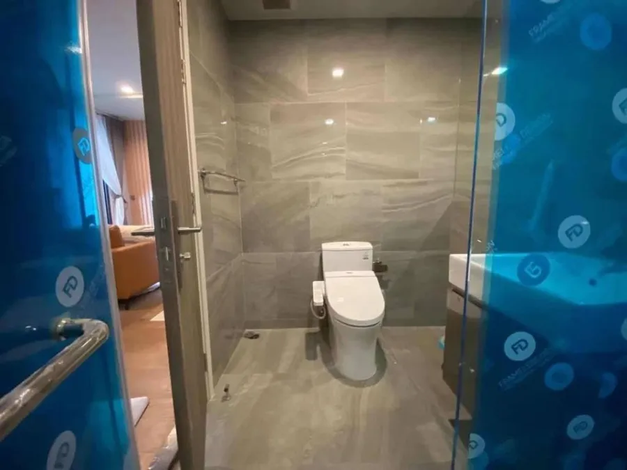 For rent, Ideo Q Sukhumvit 36, spacious room. Full built-in furniture Good like this. Hurry up to reserve. Don't be late.