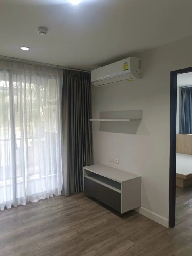For rent: G Condo Sriracha, fully built-in furniture. Complete electrical appliances Just carry your bag and move in.