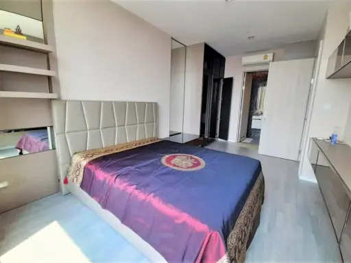 ให้เช่า 333 ริเวอร์ไซด์ ชั้นสูง ห้องริม วิวเมือง เฟอร์บิ้วอิน ที่นอนอย่างดี โซฟาน่านั่ง จองด่วนๆเลย