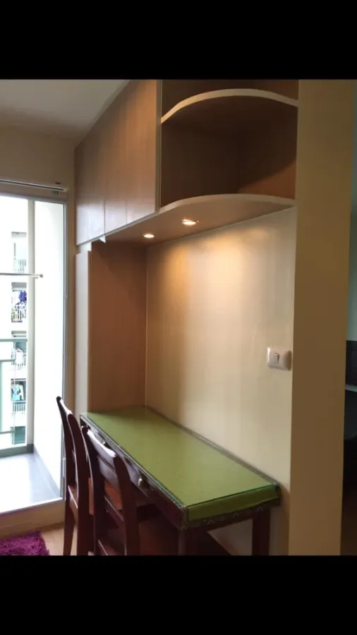 For rent: Lumpini Ville On Nut-Pattanakarn, cheap price!! All built-in furniture, just bring your bags and move in.