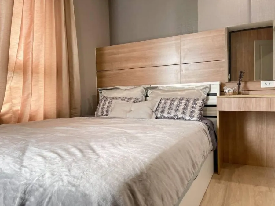 Condo for rent, Rich Park @ Chao Phraya, nice room, spacious size, fully furnished, good price, drag your luggage in.