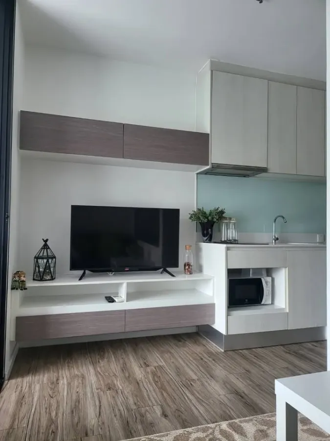 For rent: Knightsbridge The Ocean Sriracha, 6th floor, just the right height, shady and comfortable garden view, fully furnished, hurry up and grab it