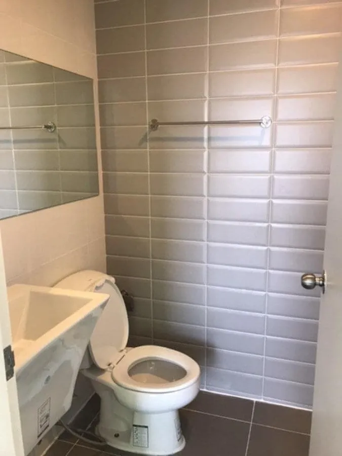 For sale: Aspire Srinakarin, 6th floor, fully furnished. The room is ready to move in. It's good to live in yourself. It's worth renting out. Book now