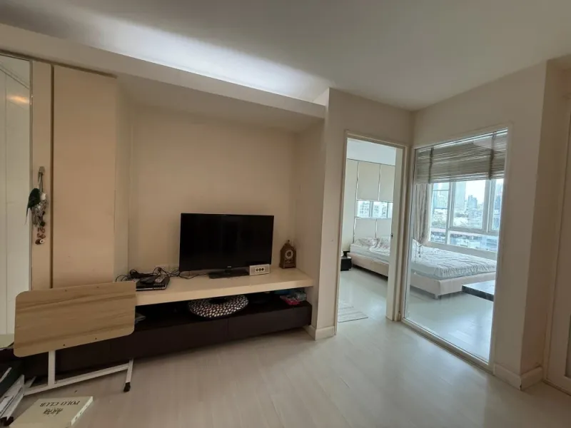 ขายคอนโด The Bangkok Sathorn-Taksin ห้องพร้อมอยู่ พื้นที่ใช้สอยเยอะ ราคาอย่างโดน รีบมาเป็นเจ้าของได้แล้ววันนี้