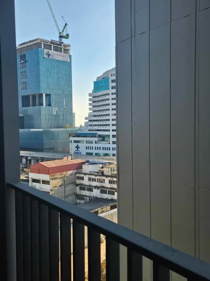 ขายดาวน์ คอนโด ดิ ออริจิ้น ปลั๊ก แอนด์ เพลย์ รามอินทรา ห้องกว้างขวาง ทำเลดี ราคาอย่างโดน รีบย้าย