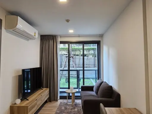 Condo sales or rent Taka House Ekamai 12 Beautiful plan, corner room, garden view, quiet, private, very pleasant, do not miss it.