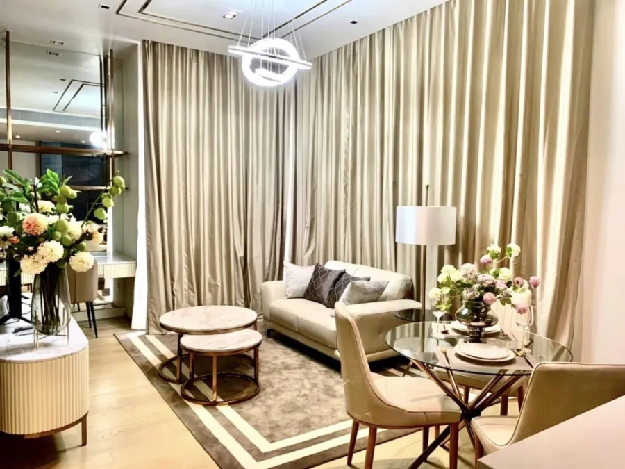 ให้เช่า คอนโด 28 ชิดลม 2นอน 2น้ำ ชั้นสูง ห้องสวย เฟอร์นิเจอร์ครบ รีบจองเลย ห้ามพลาด