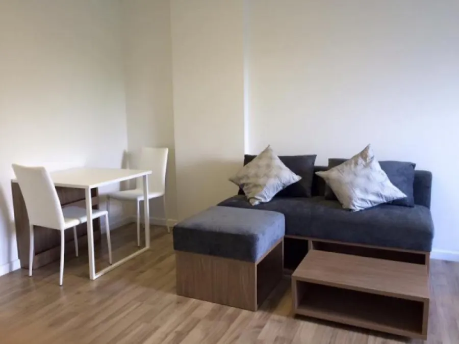 For rent, Dcondo Rangsit, 1 bedroom, 1 bathroom, garden view, very private, ready to move in Plus, the price is still very cheap, so hurry up.
