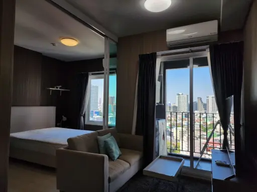 🏠🌃 Condo for Rent: Chapter One Eco Ratchada-Huai Khwang 🏠🌃
