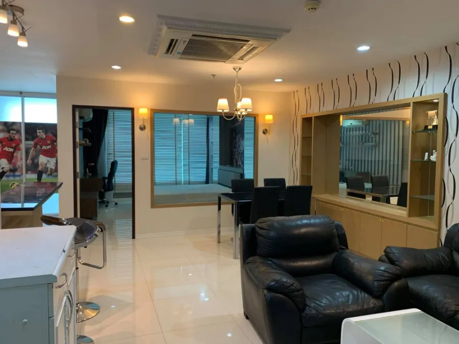 ปล่อยเช่า คอนโด สุขุมวิท ลิฟวิ่ง ทาวน์ ทำเลดี ใจกลางเมือง ตอบสนองทุกความต้องการ จองเลย!!
