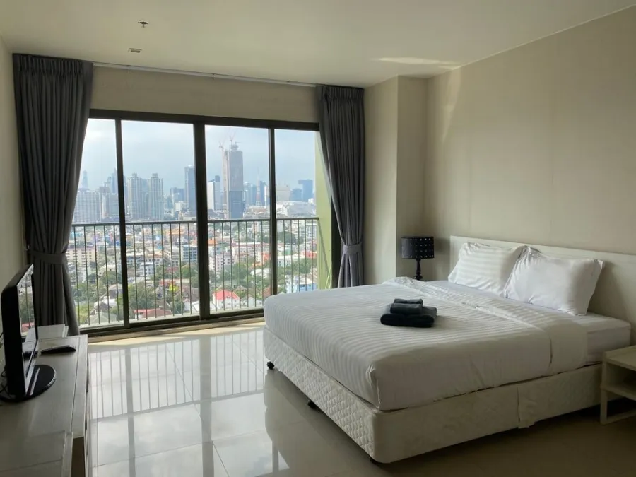 ปล่อยเช่า โนเบิล โซโล ชั้นสูงไม่ร้อน ห้องกว้างขวางสุดๆ ตกแต่งสไตล์ Modern Minimal ดีแบบนี้ไม่ควรพลาด