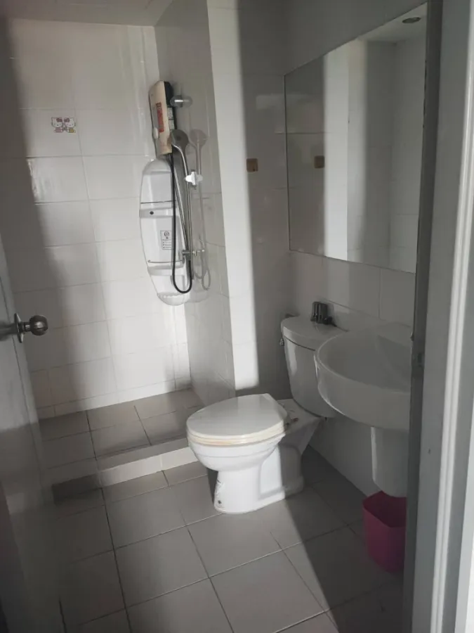 ขาย ให้เช่า Serrano Condominium ห้องใหญ่อยู่สบาย พื้นที่ใช้สอยจุใจ ราคาอย่างโดย รีบมาจองก่อนพลาดโอกาส