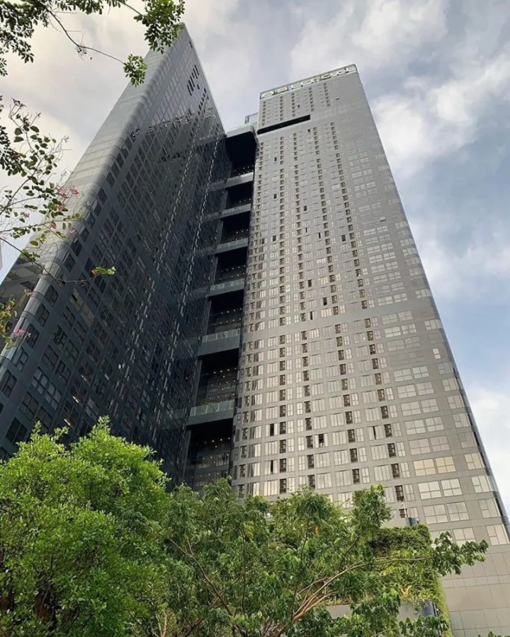 Ashton Chula-Silom condo for rent, studio room, high floor, city view, nice decoration. Don't wait, book now.