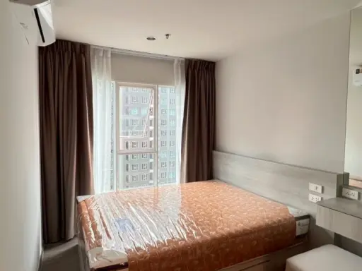For rent: Regent Home Bangna. Ready to move in, well-partitioned and zoned. Great value! Book now, don't miss out!