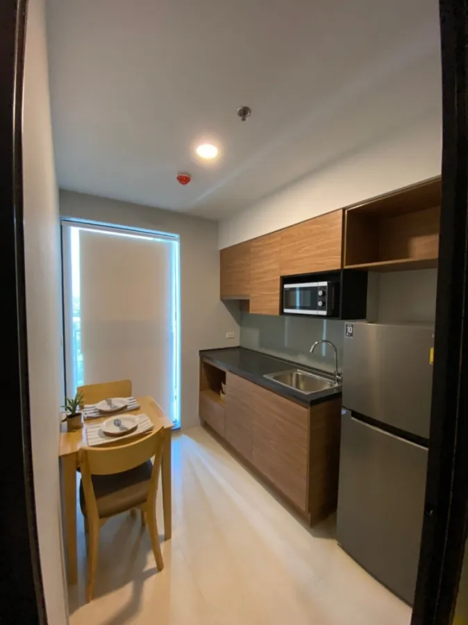 For rent!! Brix Condominium, 17th floor, fully furnished + electrical appliances, ready to move in, next to MRT, don't miss it!!