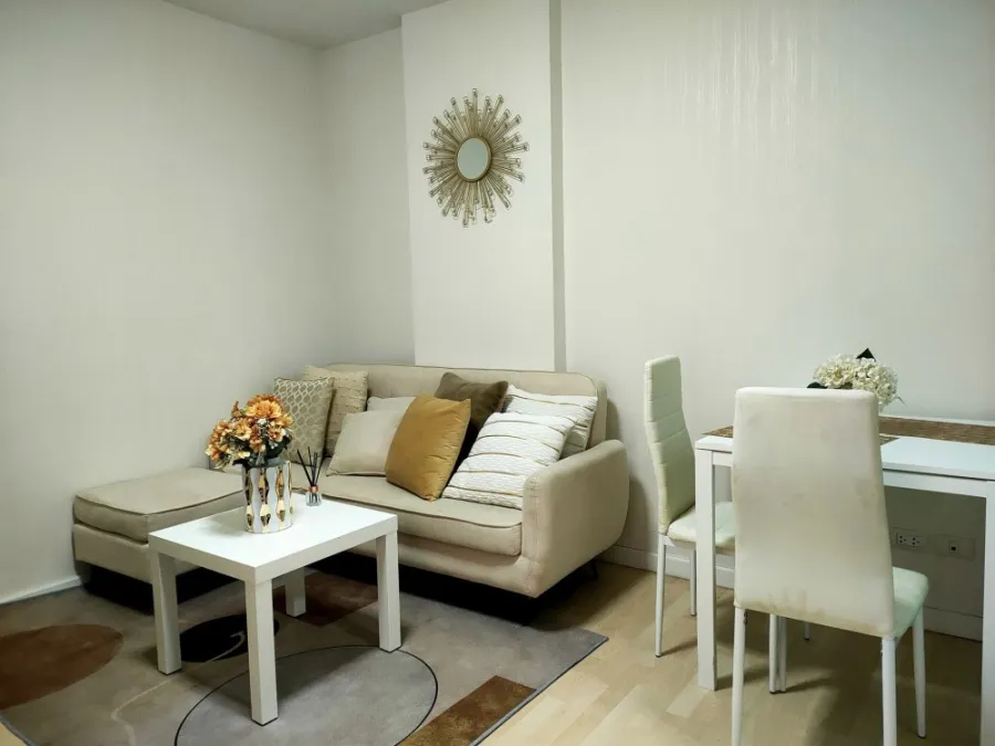 ให้เช่าด่วน D Condo รามคำแหง 64 1 ห้องนอน 1 ห้องน้ำ เฟอร์นิเจอร์ครบพร้อมอยู่ได้เลย จองเลยจ้า