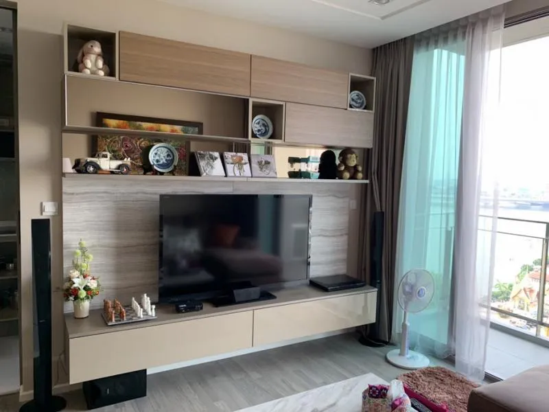Urgent sale 333 riverside, beautiful room, fully furnished, furniture, electrical appliances. Ready to move in, book now