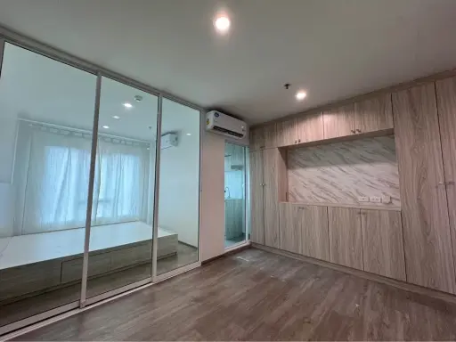 For sale, for rent, Regent Home Bangson Phase 2, very high floor, open view, with built-in furniture, focusing on functionality, very worth booking.