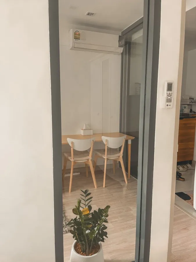 ขายคอนโด Ideo Mobi Sathorn fully furnish พร้อมเข้าอยู่ ตกแต่งมินิมอลสุดๆ รีบจองเลยจ้า