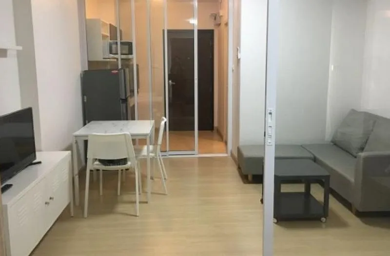 ให้เช่า supalai loft khaerai station ชั้น 11 วิวสระ ห้องกว้าง โปร่ง สะอาดตา ราคามิตรภาพสุดๆ เช่าๆ
