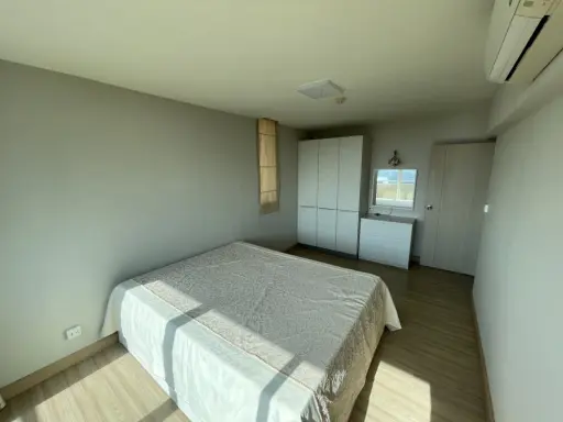 For rent urgently!! Msociety Condominium, room number 120/440, high floor, beautiful view, ready to move in, hurry up and book now!!