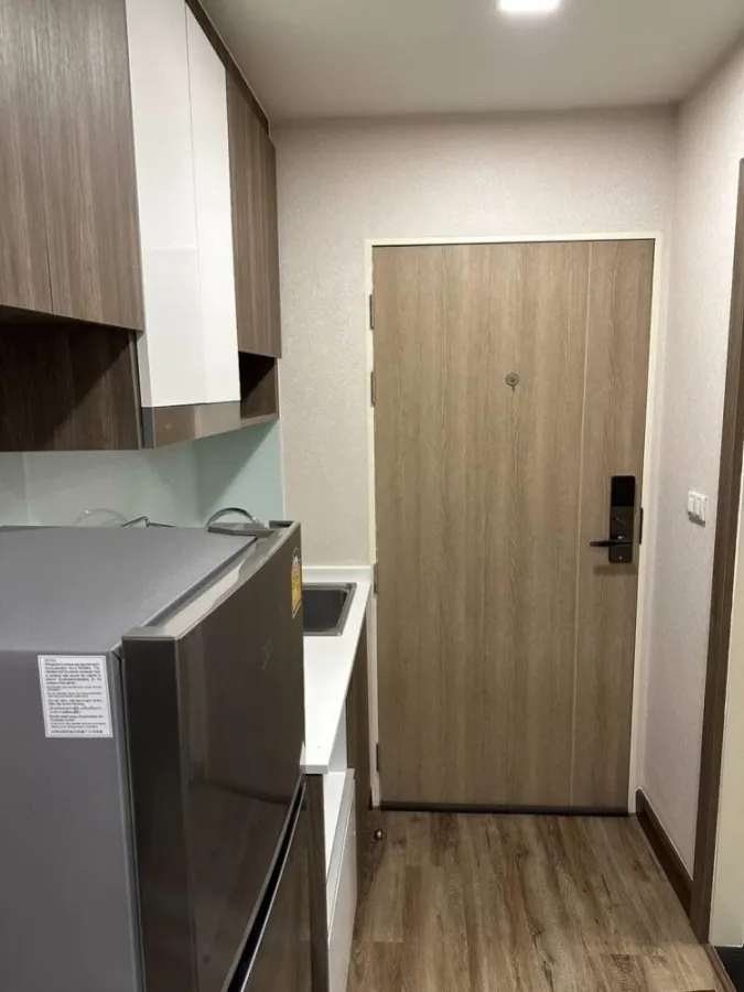 For rent: Sun City, Fai Chai Intersection, decorated room, ready to move in. Good furniture Complete with electrical appliances, don't miss it.