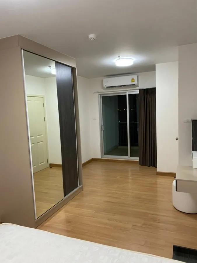 Condo for sale, Supalai City Resort Chaengwattana, 7th floor, pool view. with furniture and electrical appliances