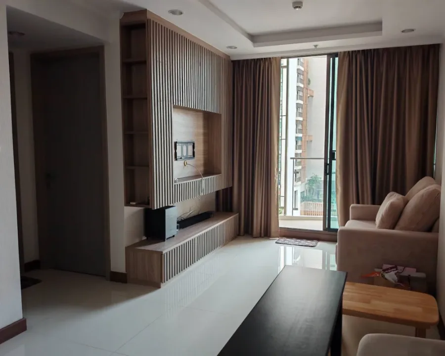 For sale: Supalai Oriental Sukhumvit 39, decorated with built-in furniture as shown in the picture. Good atmosphere, quiet. You'll regret it if you mi