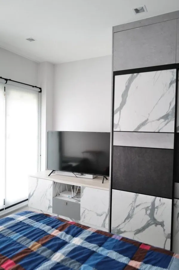 ขาย ไลฟ์ สุขุมวิท 62 ผนัง Wallpaper ทั้งห้อง ระบบภายในห้องเป็นระบบ Smart Home ไม่จองคือพลาดมาก