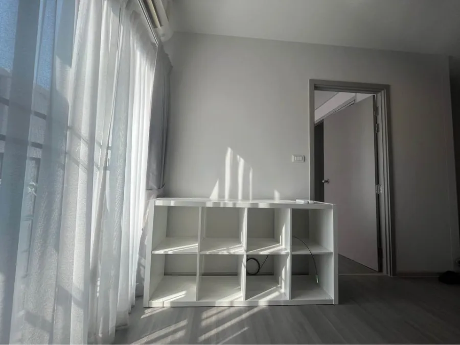 Condo for sale, The Parkland Charan-Pinklao, 21st floor, corner room, has a built-in walk in closet, this good, hurry and reserve.