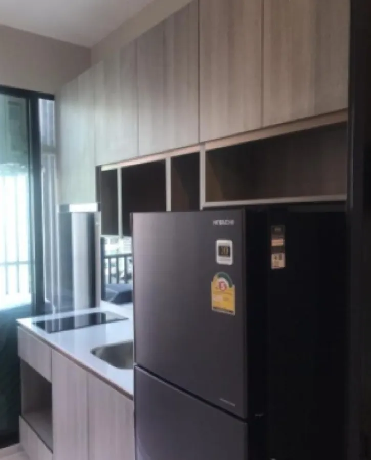 For rent, Knightsbridge Collage Ramkhamhaeng, 12A floor, beautiful room, fully furnished and electrical appliances. Book now.