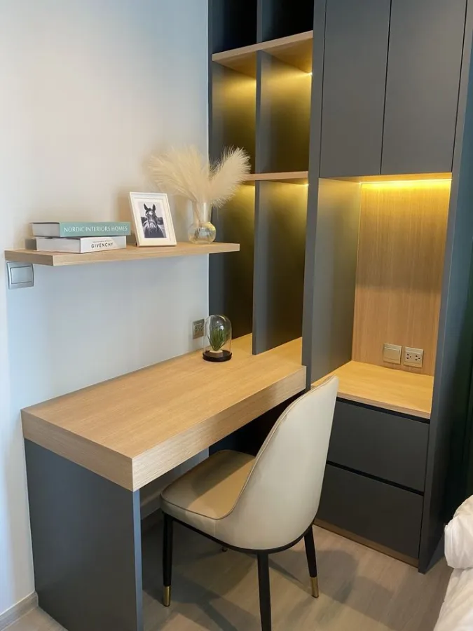 Condo for rent, LIFE ASOKE RAMA9, carry the bag and ready to move in immediately. The room is fully decorated in one place, don't miss it.