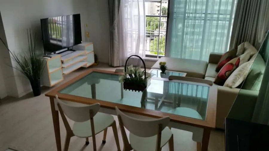 ขาย /ให้เช่า คอนโด ริทึ่ม สาทร ห้องสวย เฟอร์ครบ ห้ามพลาด
