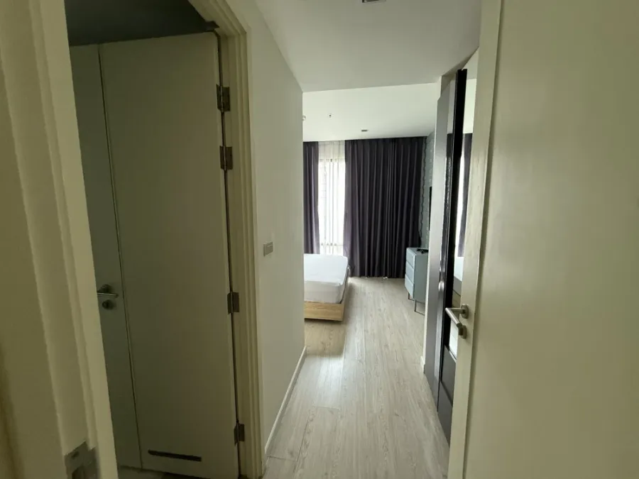 For sale or rent: Star View condo, very large 2 bedrooms, 2 bathrooms, high floor, great ventilation, river view. Don't miss out!