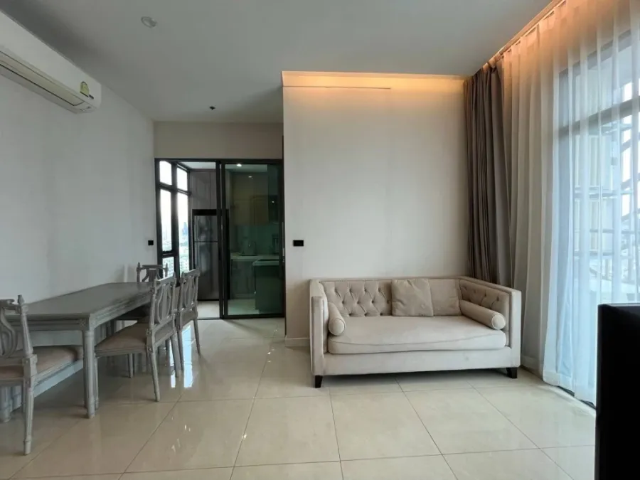 Condo for rent! Mayfair Place Sukhumvit 50, 12th Floor, Building B. Beautiful room, convenient transportation, great price. Reserve now!!