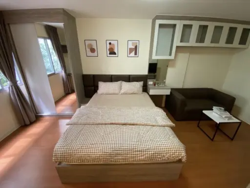 For rent Lumpini Condo Town Ramintra-Laksi. Nice room, pleasant tone, 2nd floor, good wind, book now.