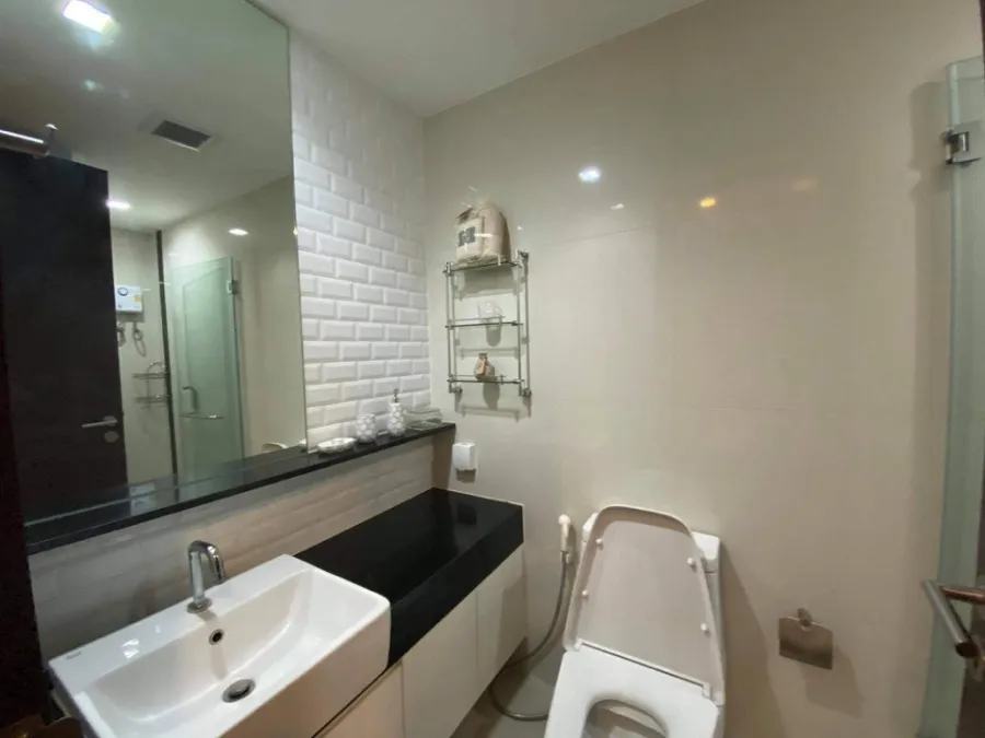 For rent!! Condo Wish Signature Midtown Siam, room number 214, fully furnished, ready to move in immediately, hurry up and book now!!