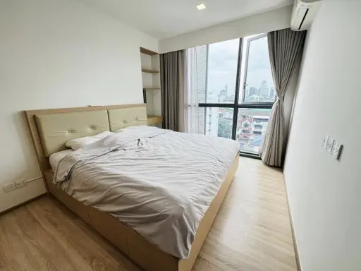 ขาย ให้เช่า Taka haus เอกมัย 12 ยูนิตน้อย ส่วนตัว สงบ ไม่มีตึกบังรอบข้าง มี Build in เฟอร์นิเจอร์อย่างดี จองเลย images