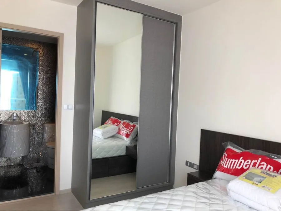 Sell or rent Rhythm Sukhumvit 36-38, 24th floor, high view, comes with facilities. If interested, hurry up to reserve now.