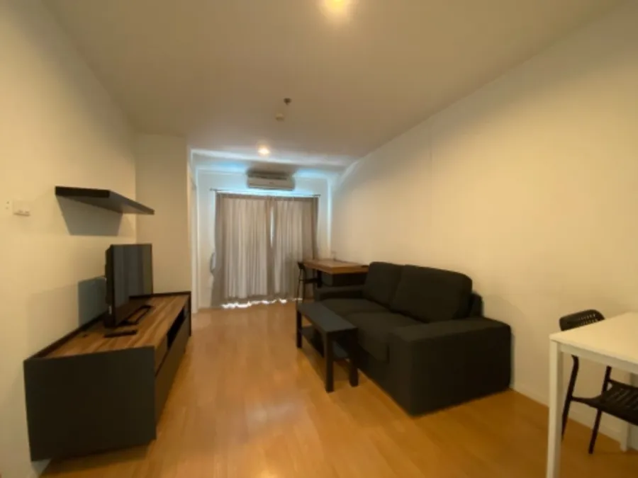 Urgent for rent !! Condo Lumpini Place Srinakarin - Huamark Station, good location, near shopping centers, book now !!
